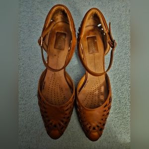Clark high heels size 10 m brown